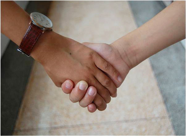 7��19�������ݾ���վһ��(g��)����С�ҵ��к�Ҫ�x�_�����ѹ�ͬ��̎ʮ����ĺ��ӂ��͡��������(du��)�T��ʮ�ֲ������D��С�Һ��(du��)�T�o�յ��p����һ���(du��)�T����ӛ���������҂��֠����������B��������