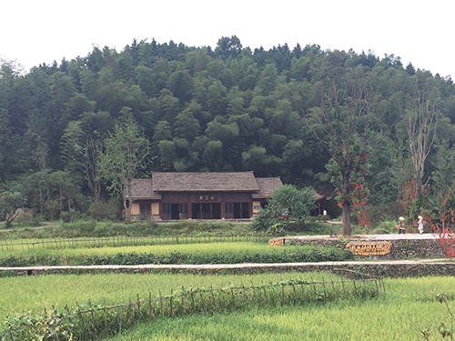 �Ї��һ�Դ���^(q��)����@�����cɽˮ��Ȼһ�w��