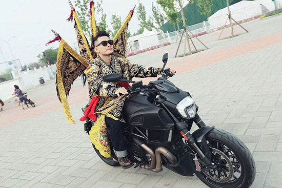 �݆T�T������܇(ch��)���ų���(ch��ng)��   ���� �z