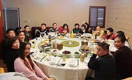 ���İ�̎�����l(xi��ng)���ҵļ��l(xi��ng)�������ھW(w��ng)���´����L(f��ng)���(d��ng)������(sh��)�������Ը��صľW(w��ng)��ͨ�^�R�^�����ֺ�΢ҕ�lӛ����Լ��ڼ��l(xi��ng)����Ҋ�������@Щƽ��(sh��)�Ľ�����������֟o���B͸������Đ������^��ÿһ�c(di��n)΢С��׃�������ǰl(f��)�����l(xi��ng)�H��߅�Ĵ��������ܽo�l(xi��ng)�H���������ī@�øУ��͌��Լ����l(xi��ng)���Ժ����M�㡭��Ԕ��(x��)�� 