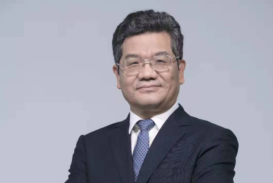 全國政協(xié)委員、中國稅務(wù)學(xué)會(huì)副會(huì)長 張連起